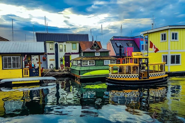Essence of Victoria: Private Tour of Nature, History & Coast