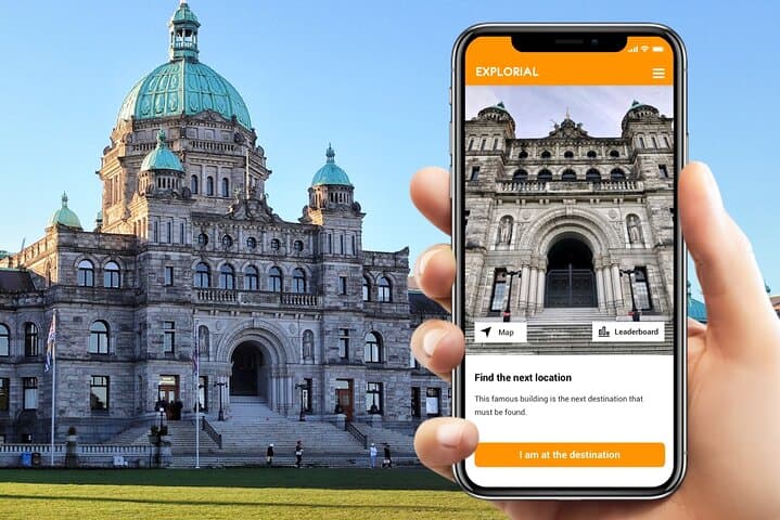 Victoria Self-Guided City Walking Tour & Scavenger Hunt