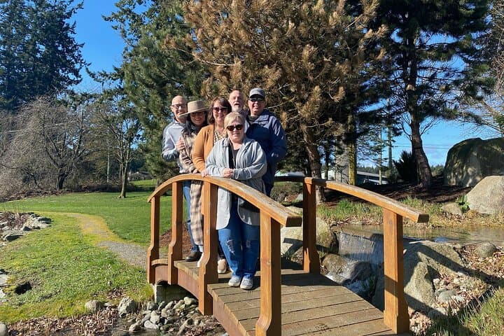 Victoria Wine Tour with Wine Tastings and Charcuterie