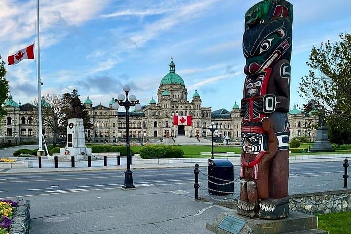 Wheelchair Van Tour | Butchart Gardens and City Tour in Victoria