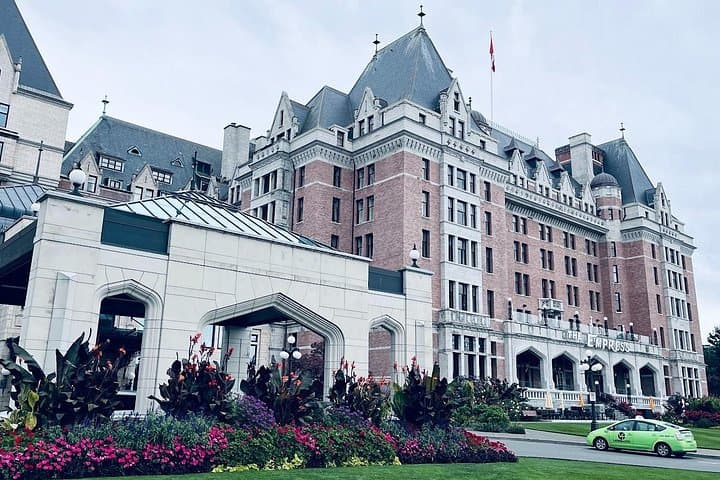 Victoria Pre and Post Cruise City Sightseeing Tour Private
