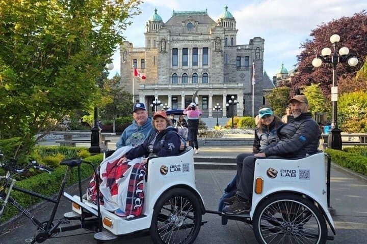 Scenic Victoria Pedicab Tour - 2 hrs 4-8 People