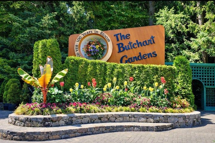 4-Hour Victoria Highlights & Butchart Gardens Private Tour