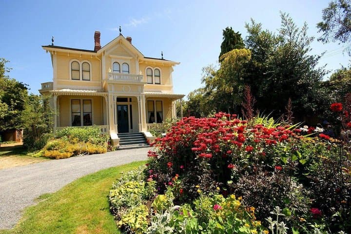 Seaside homes and Gardens Tour