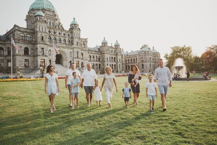 Private Vacation Photography Session with Local Photographer in Victoria