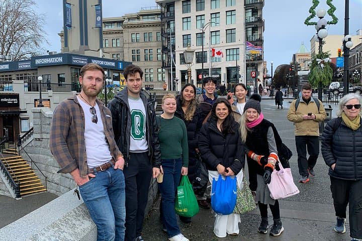Guided Thrift Hunt in Victoria